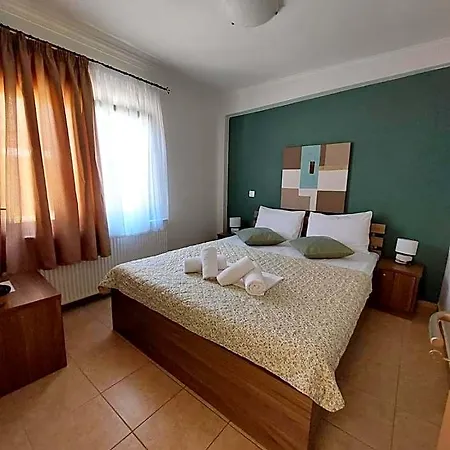 Anassa Deluxe & Hotel 3*