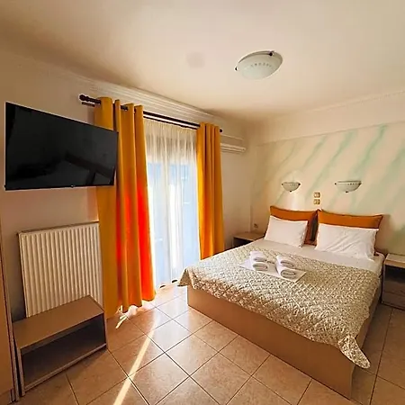 Anassa Deluxe & Hotel 3*