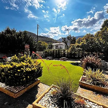 Anassa Deluxe & Hotel