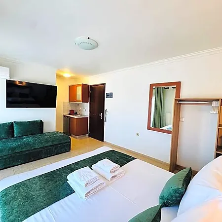 Hotel Anassa Deluxe &