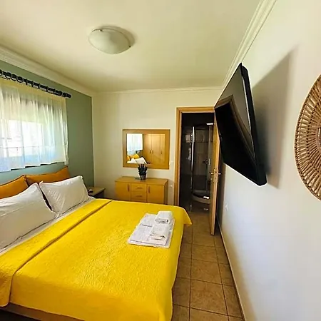 Anassa Deluxe & Hotel 3*