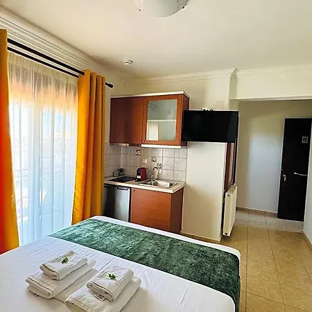 Anassa Deluxe & Hotel 3*